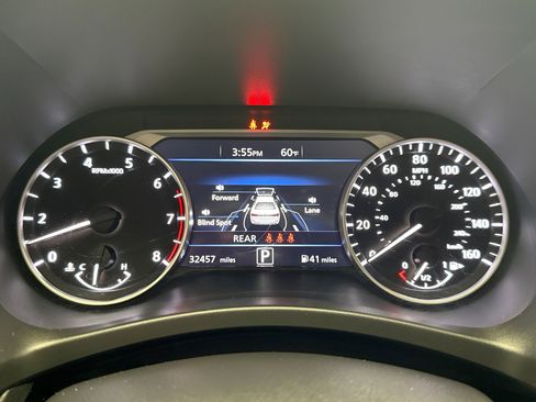 Used 2024 Nissan Sentra SR w/ SR Premium Package image 13