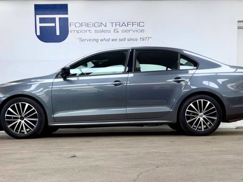Used 2016 Volkswagen Jetta Sport image 31