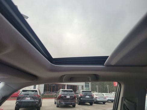 Used 2016 Toyota 4Runner Limited image 18