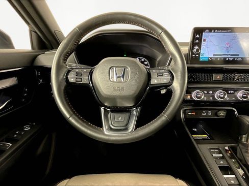 Used 2023 Honda CR-V Sport Touring image 9