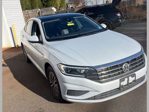 Used 2019 Volkswagen Jetta SEL image 1