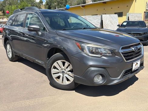 Used 2019 Subaru Outback 2.5i Premium AWD/4WD image 1