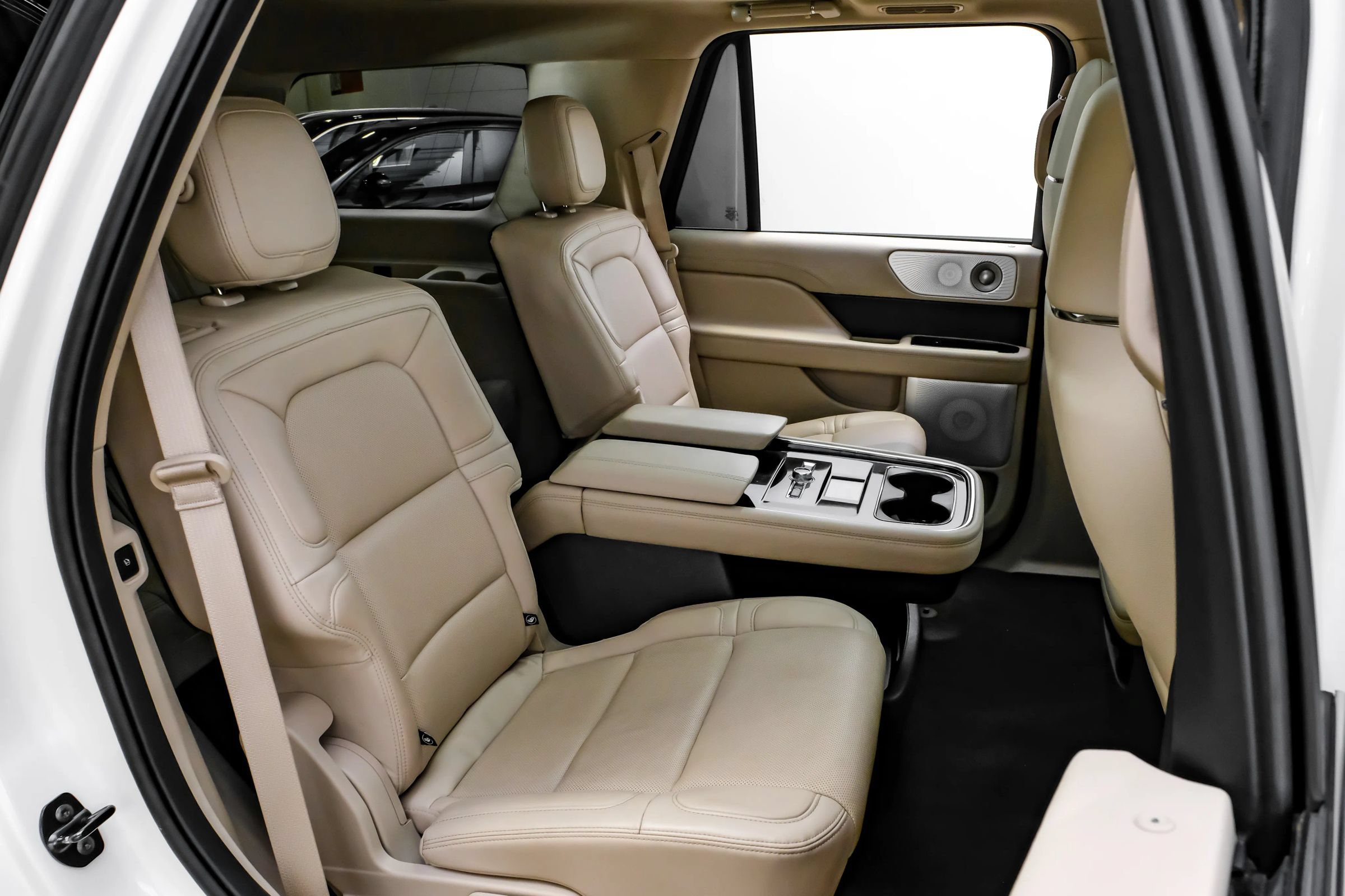 Used 2020 Lincoln Navigator Reserve w/ Luxury Package AWD/4WD image 30