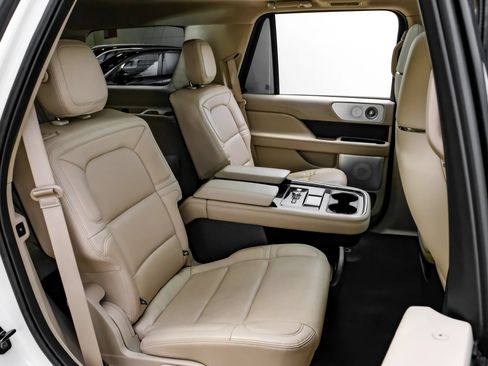Used 2020 Lincoln Navigator Reserve w/ Luxury Package AWD/4WD image 30