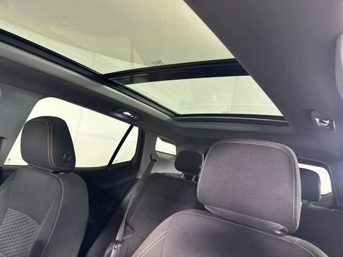 Used 2020 GMC Terrain SLE w/ Driver Convenience Package image 12