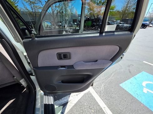 Used 2001 Toyota 4Runner SR5 AWD/4WD image 44
