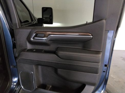 Used 2023 Chevrolet Silverado 1500 RST w/ Z71 Off-Road Package image 34