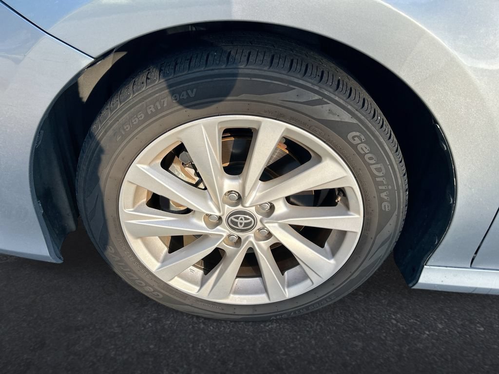 Used 2024 Toyota Camry LE FWD image 10