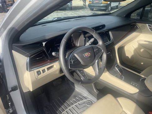 Used 2017 Cadillac XT5 Premium Luxury w/ Driver Assist Package image 13