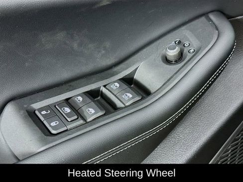 New 2025 Jeep Grand Cherokee Laredo X w/ Luxury Tech Group I image 17