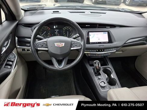 Used 2021 Cadillac XT4 Premium Luxury w/ Enhanced Visibility Package AWD/4WD image 14