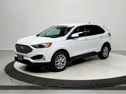 Used 2024 Ford Edge SEL image 3