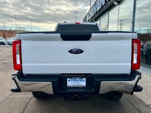 Used 2024 Ford F350 XLT w/ FX4 Off-Road Package image 4