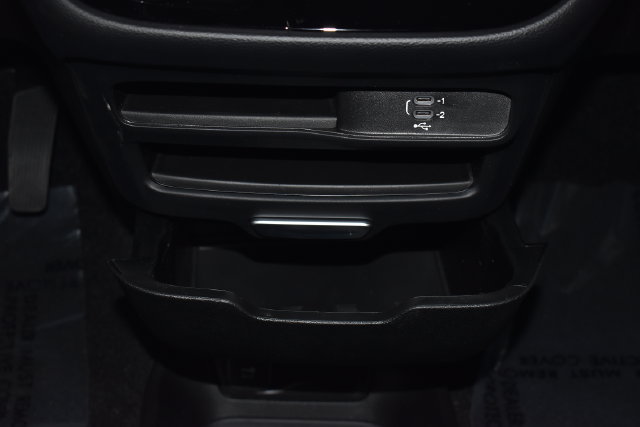 New 2027 Chrysler Pacifica Select FWD image 32