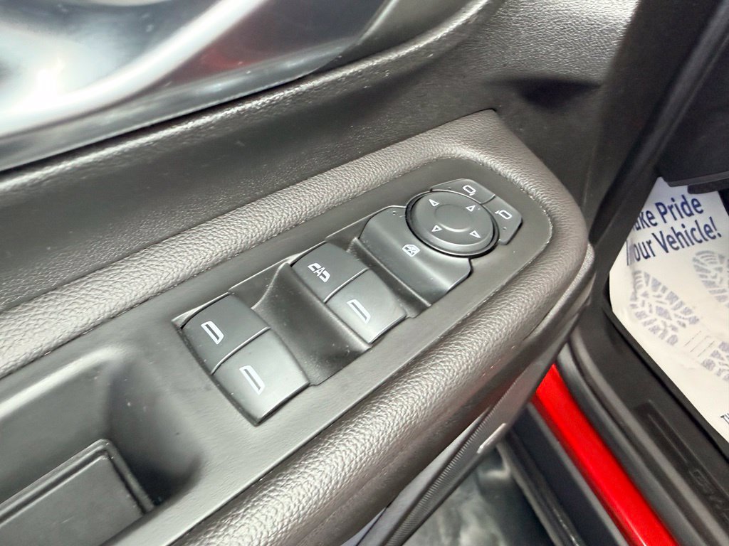 Used 2022 GMC Terrain AT4 w/ Infotainment Package II AWD/4WD image 17