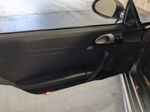 Used 2012 Porsche 911 Carrera 4 GTS image 24