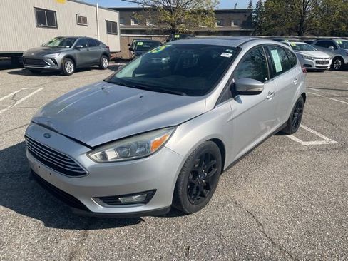 Used 2015 Ford Focus Titanium FWD image 1