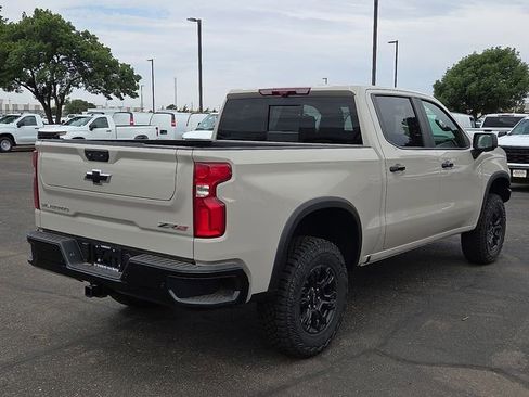 New 2026 Chevrolet Silverado 1500 ZR2 AWD/4WD image 4