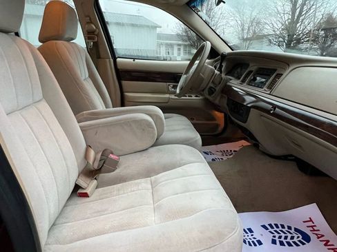 Used 2007 Mercury Grand Marquis GS image 12