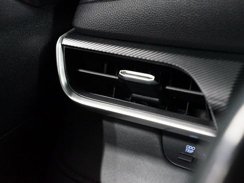 Used 2022 Toyota Highlander XSE FWD image 24