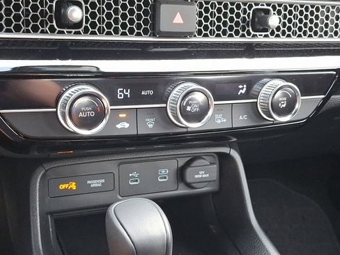 Used 2025 Honda Civic Sport image 15