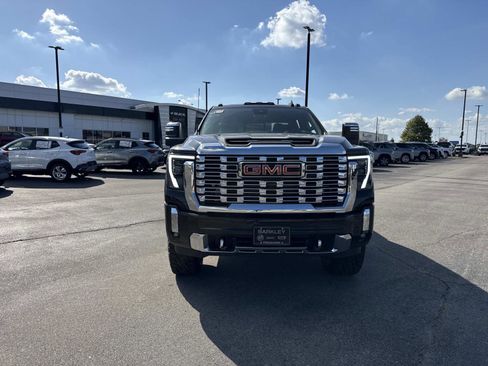 New 2025 GMC Sierra 2500 Denali w/ Technology Package image 24