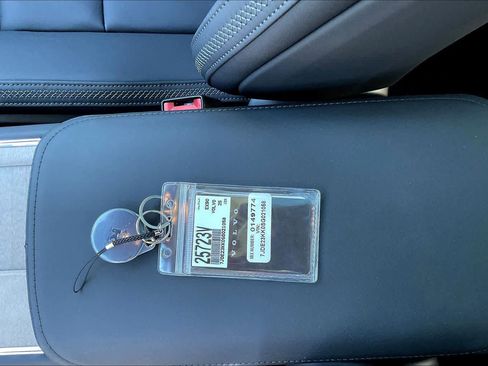 New 2025 Volvo EX90 Plus w/ Protection Package Premier image 35