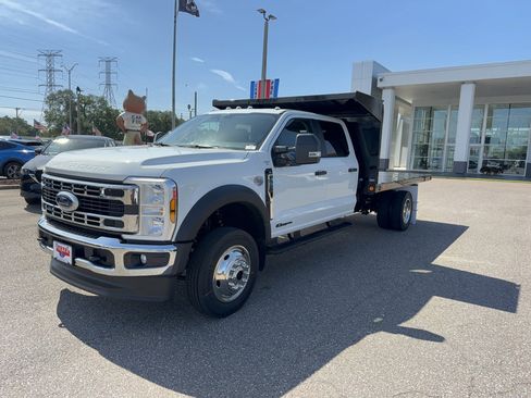 New 2026 Ford F550 4x4 Crew Cab image 2