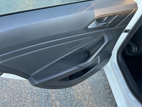 Used 2019 Volkswagen Jetta S w/ Driver Assistance Package image 9