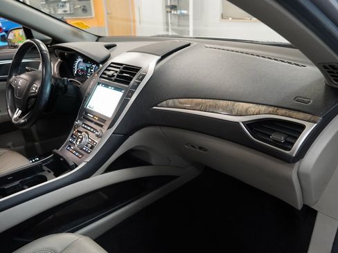 Used 2017 Lincoln MKZ Reserve w/ Climate Package image 30