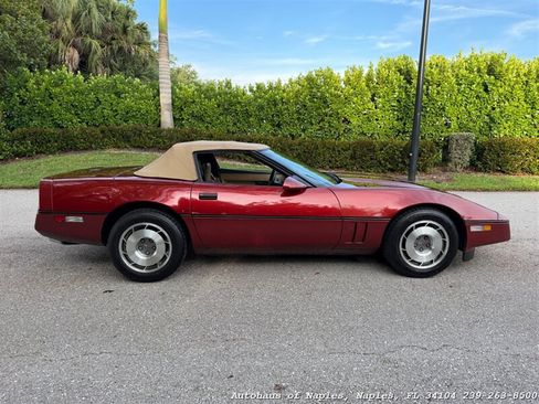 Used 1987 Chevrolet Corvette Convertible RWD image 14