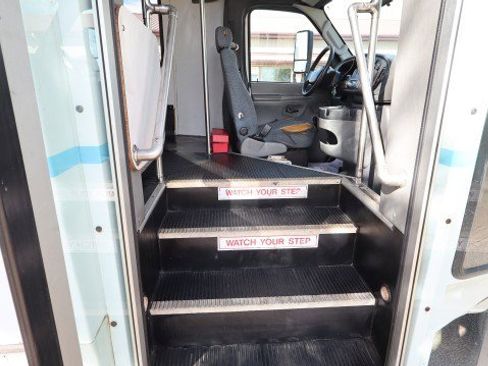 Used 2008 Ford E-350 and Econoline 350 Super Duty image 34