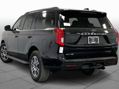 New 2025 Ford Expedition Active image 12