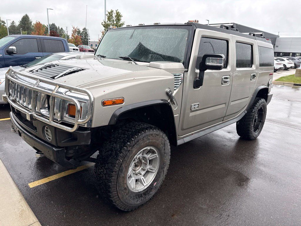 Used 2004 HUMMER H2 w/ Preferred Equipment Group AWD/4WD image 1
