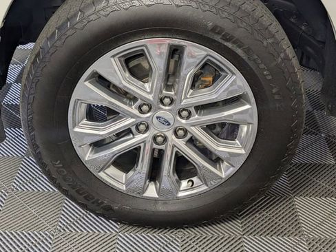 Used 2025 Ford F150 Lariat w/ Equipment Group 501A Mid AWD/4WD image 8