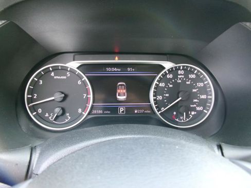 Used 2025 Nissan Sentra SV FWD image 15