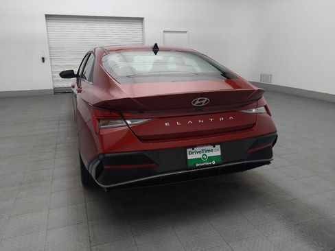 Used 2025 Hyundai Elantra SEL FWD image 6