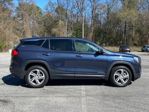 Used 2018 GMC Terrain SLE AWD/4WD image 2