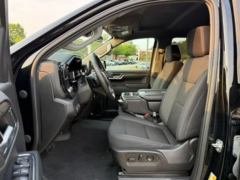 Used 2023 Chevrolet Silverado 1500 LT AWD/4WD image 13