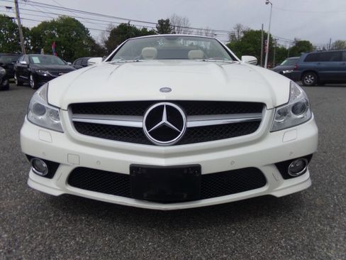 Used 2009 Mercedes-Benz SL 550 image 3