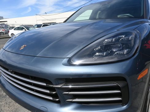 Used 2019 Porsche Cayenne S AWD/4WD image 9