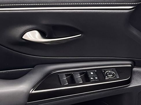 Used 2019 Lexus ES 350 w/ Accessory Package 2 FWD image 10