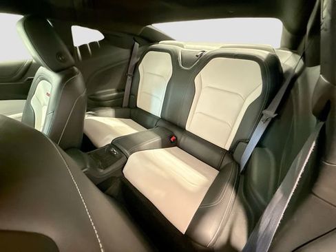 Used 2016 Chevrolet Camaro SS image 23