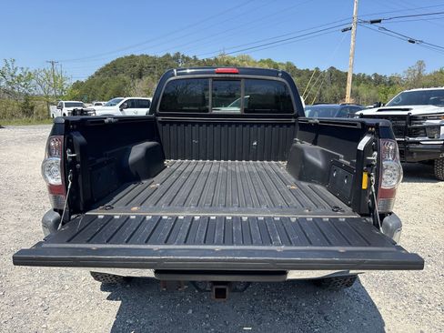Used 2013 Toyota Tacoma 4x4 Access Cab V6 w/ SR5 Pkg image 25