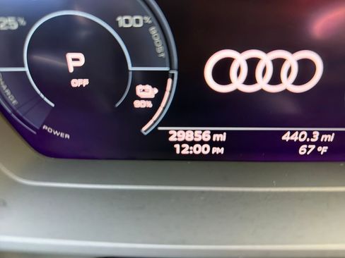 Used 2024 Audi Q4 e-tron Premium Plus image 17