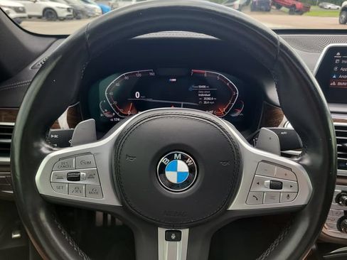 Used 2022 BMW 750i xDrive w/ Executive Package AWD/4WD image 32