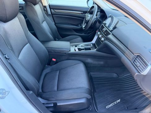 Used 2020 Honda Accord Hybrid image 16