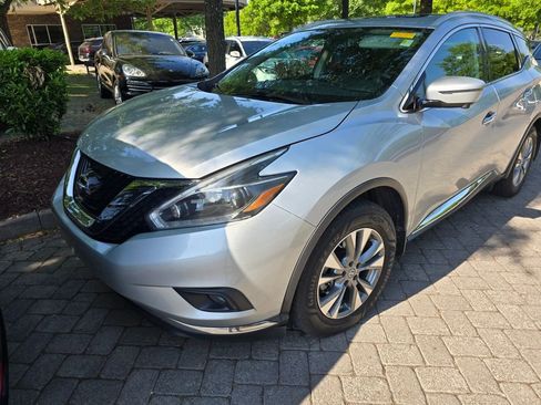 Used 2018 Nissan Murano SL w/ Moonroof Package FWD image 4