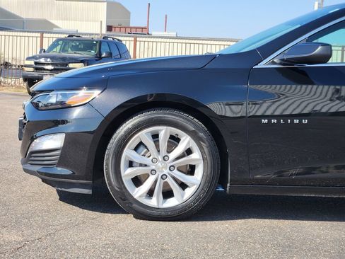 Used 2024 Chevrolet Malibu LT FWD image 9