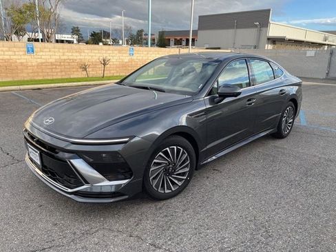 New 2026 Hyundai Sonata Limited image 2